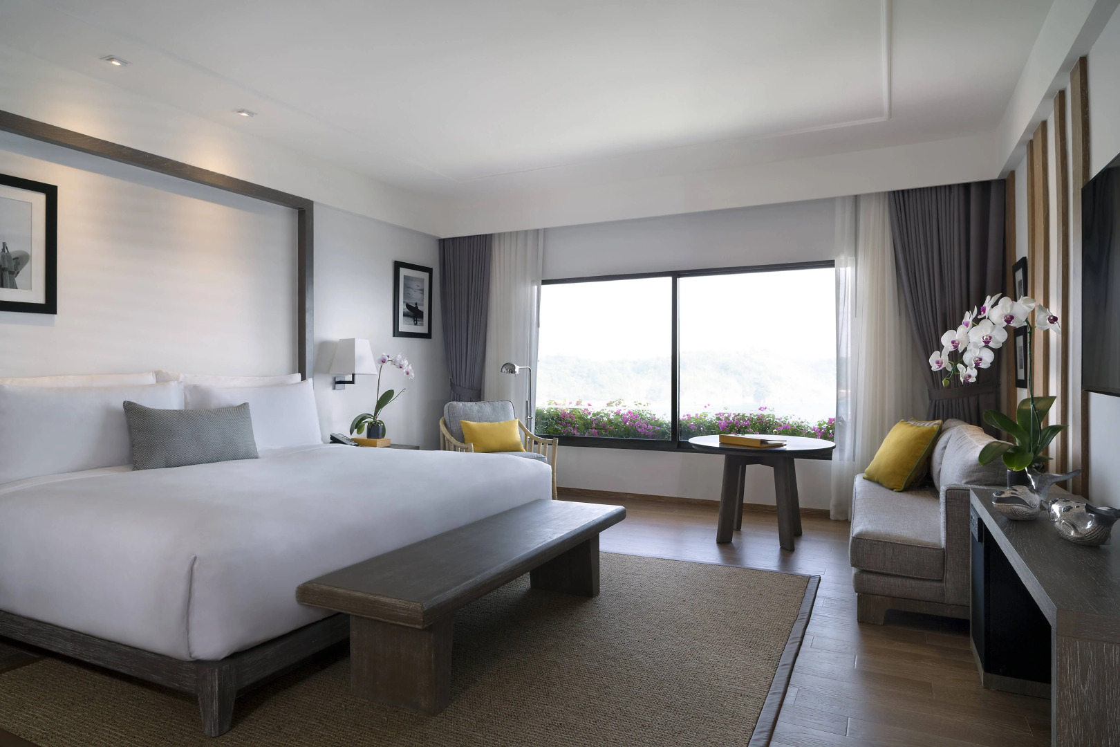 Отель The Nai Harn