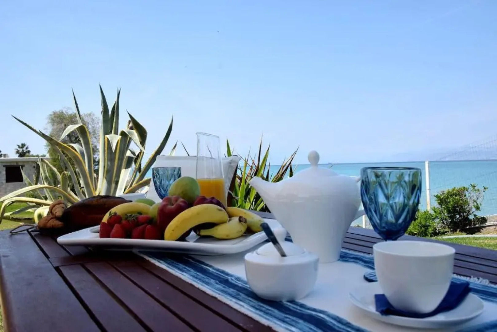 Antorina Beachfront Villas