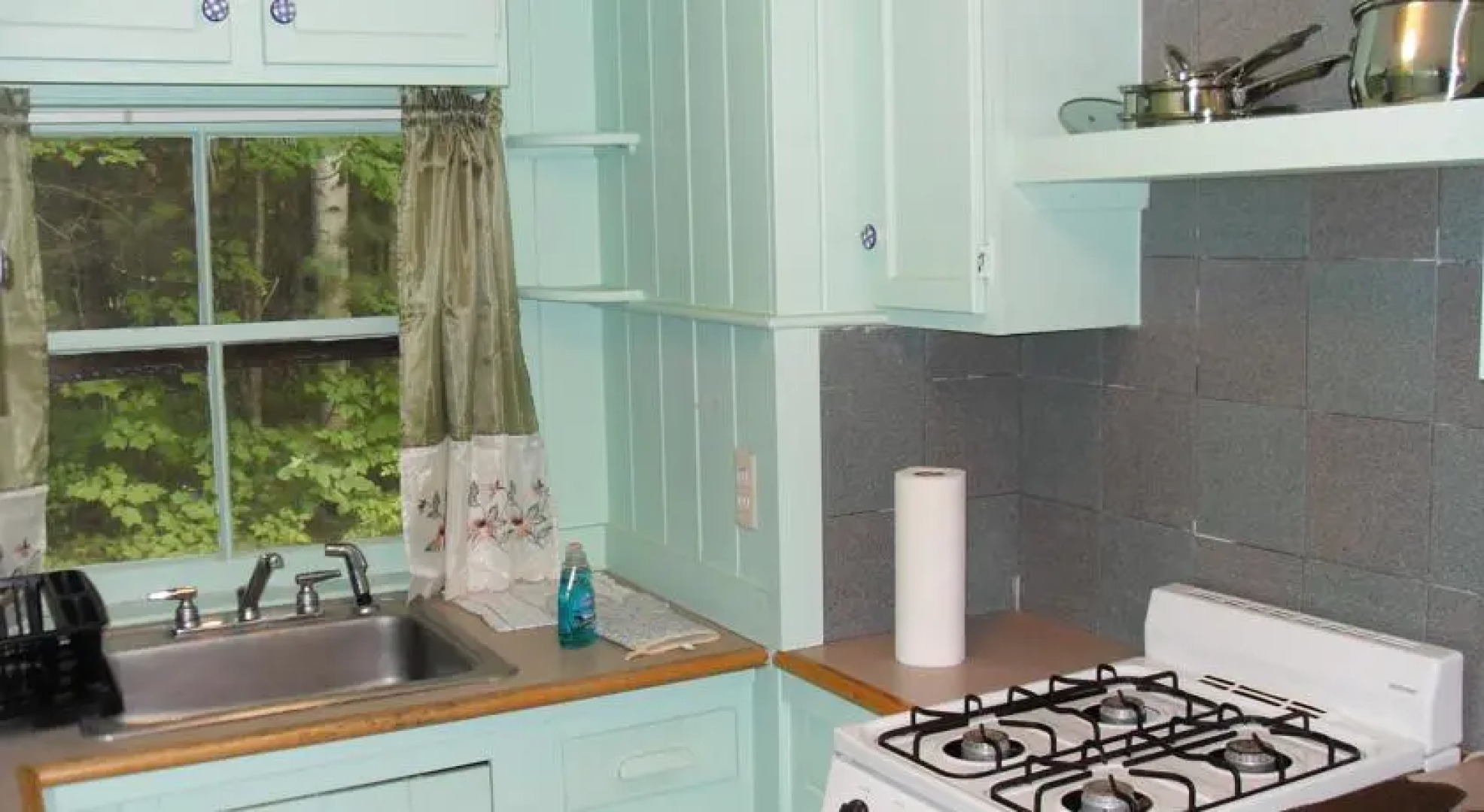 Duncan Lake Cottages