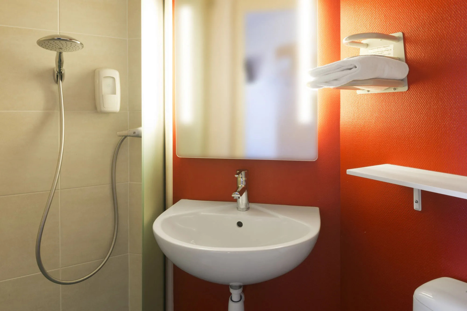 B&B HOTEL Le Mans Nord 1