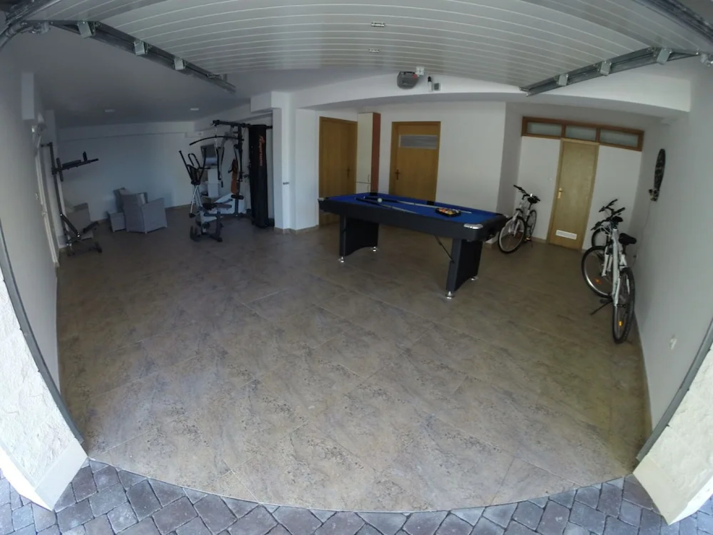 Majestic Villa in Okrug Donji With Swimming Pool