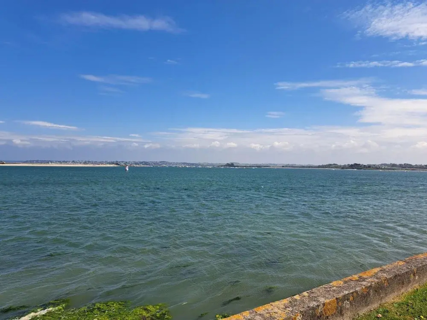 In top Location With Beautiful sea View