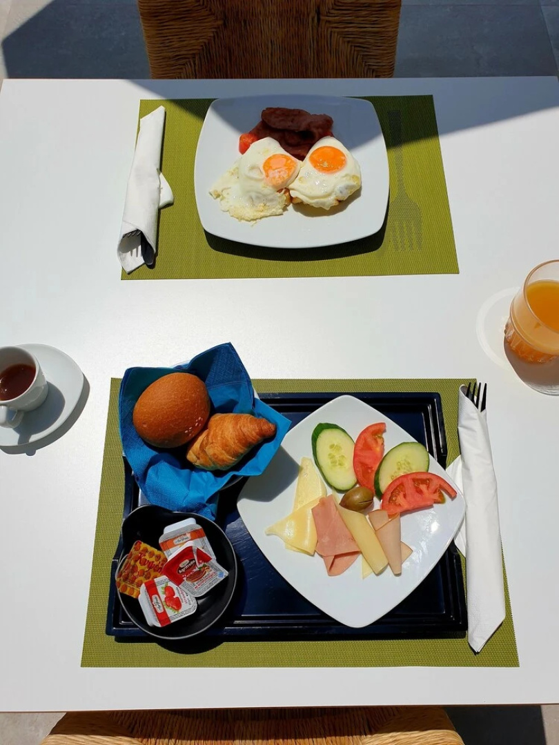 Miroes Suites
