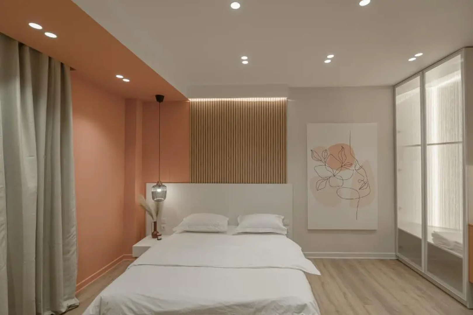 No125 - City Centre Room Apartment