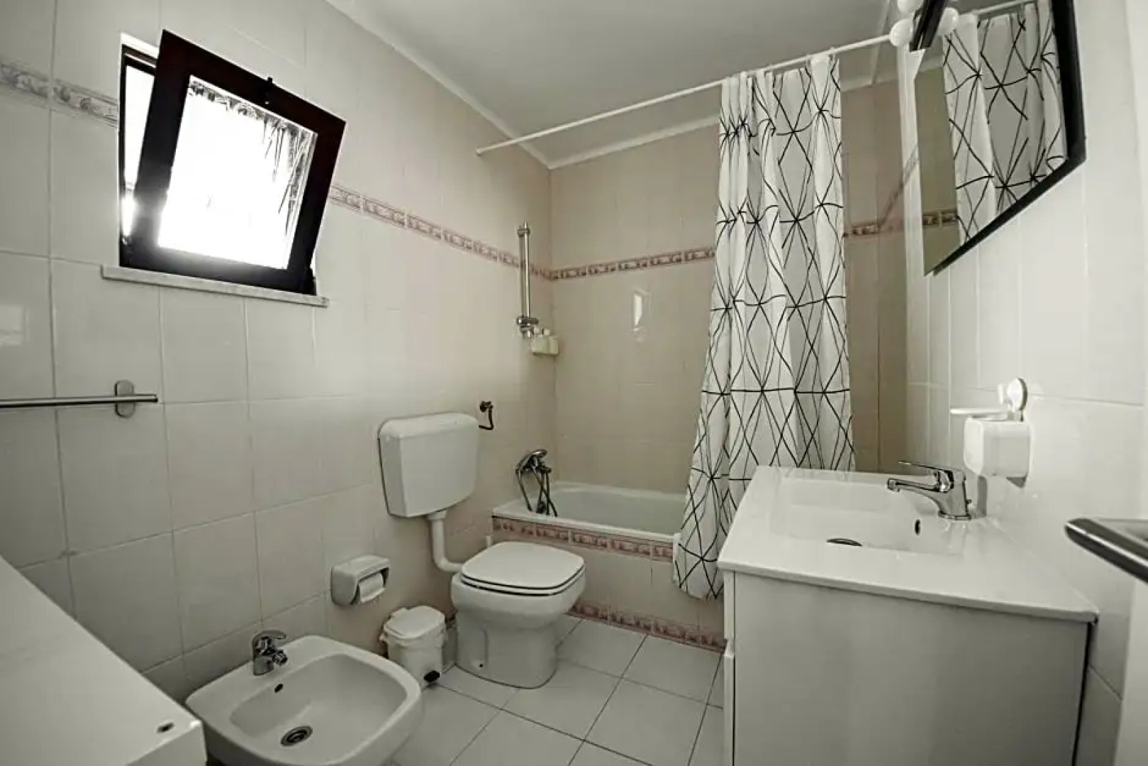 Lagos Sea View Guesthouse