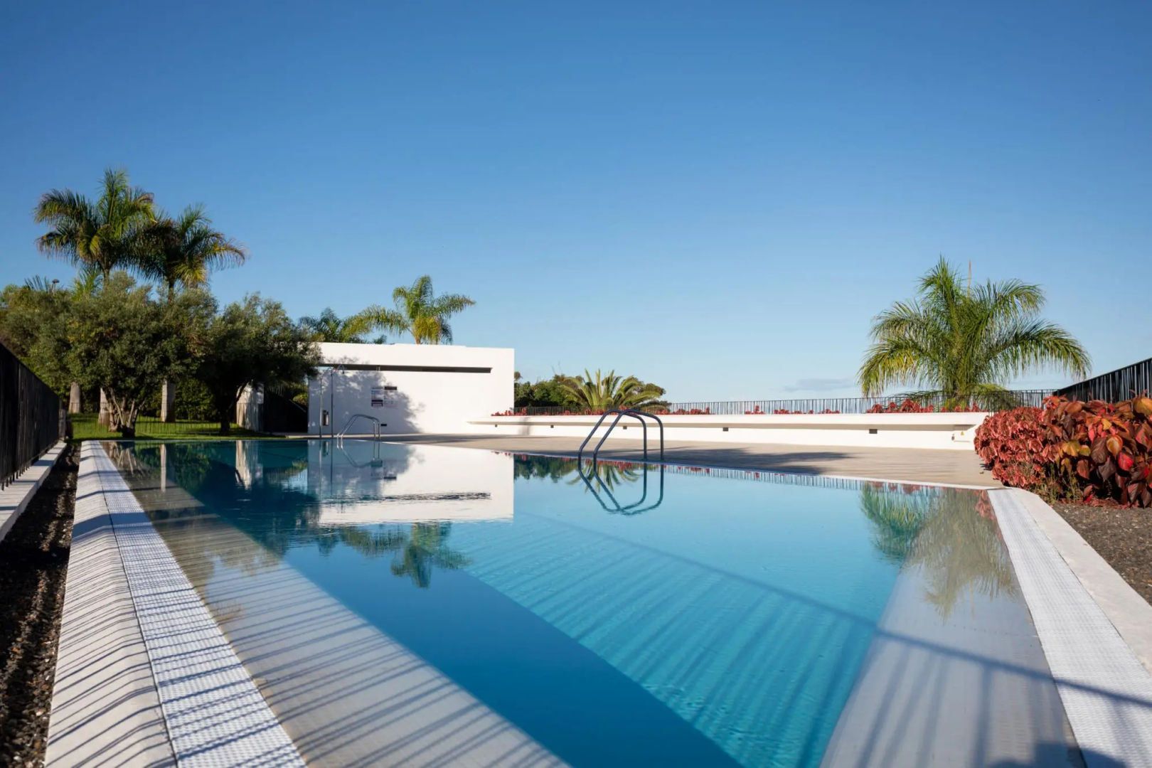 Avant-garde design apartment overlooking the Teide