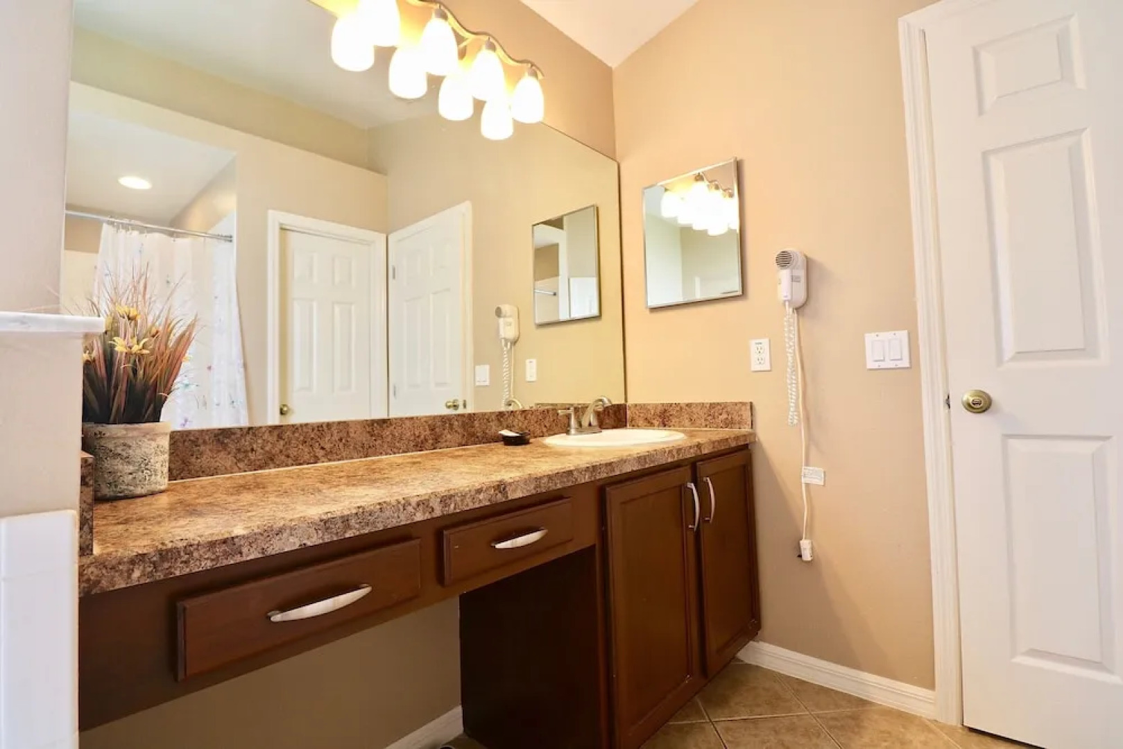 Posh & Peaceful Golf Resort Gate Home W/ Pool