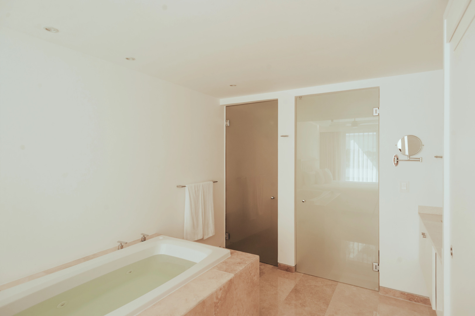 Antera Hotel & Residences