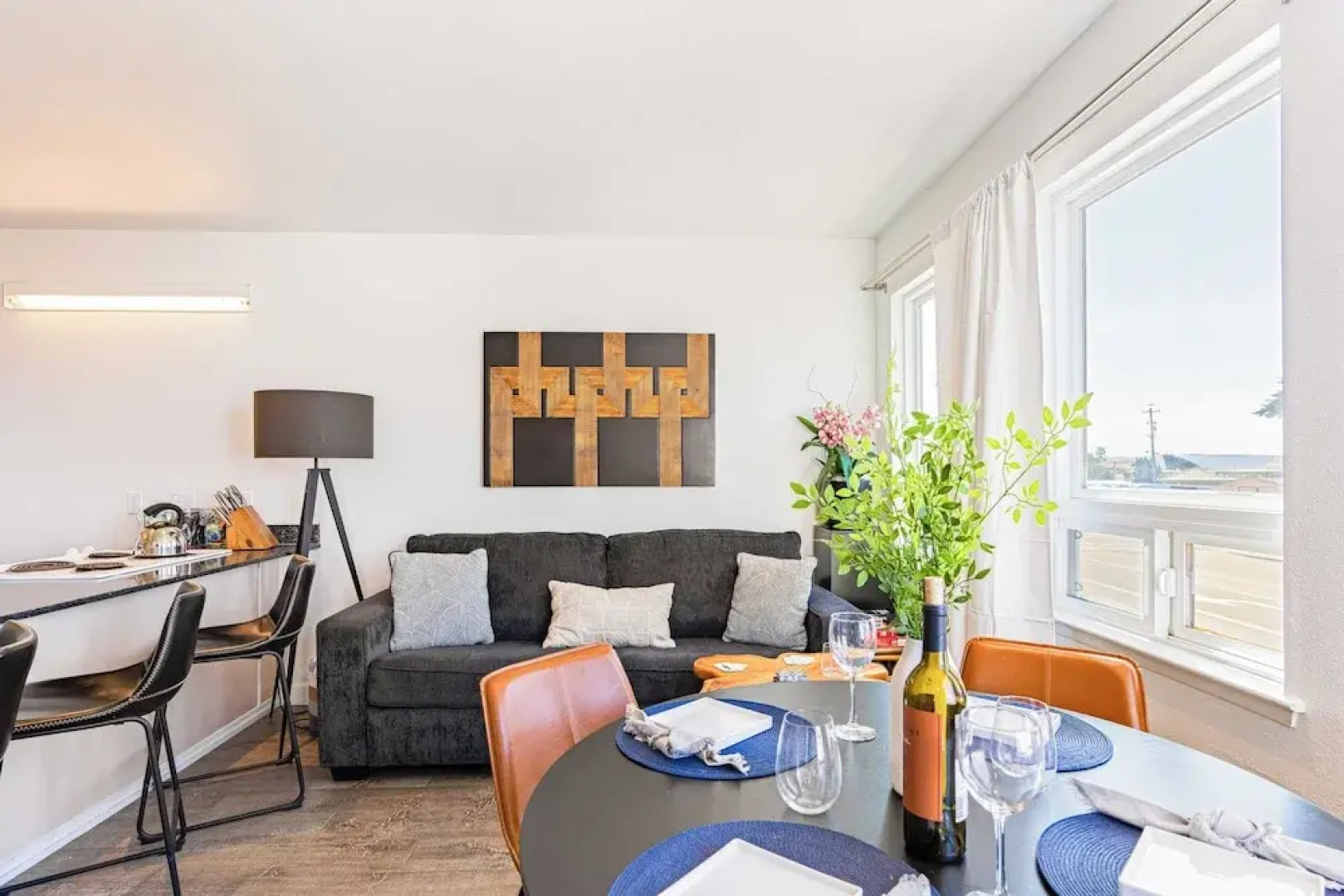 2 Cayucan Bungalows Steps to Beach + Shared Lounge Sleeps 12