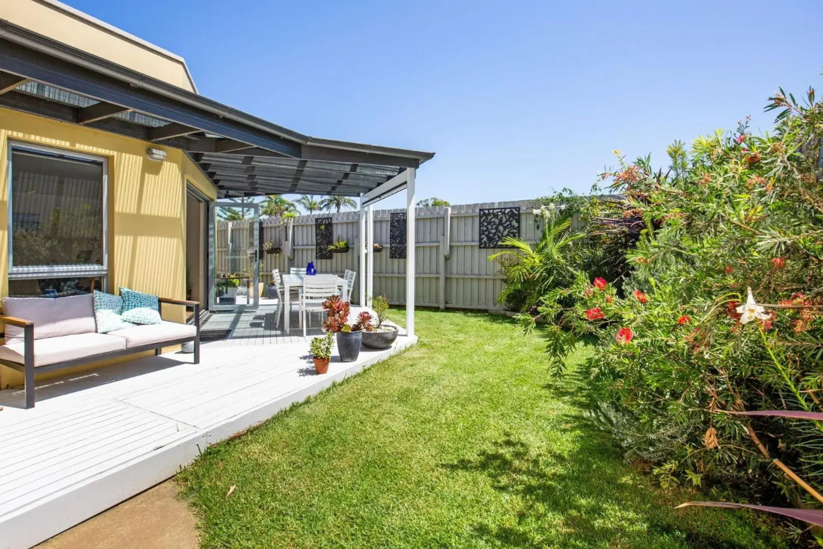 Thalassa I Pet Friendly I 2 Mins Walk to Beach