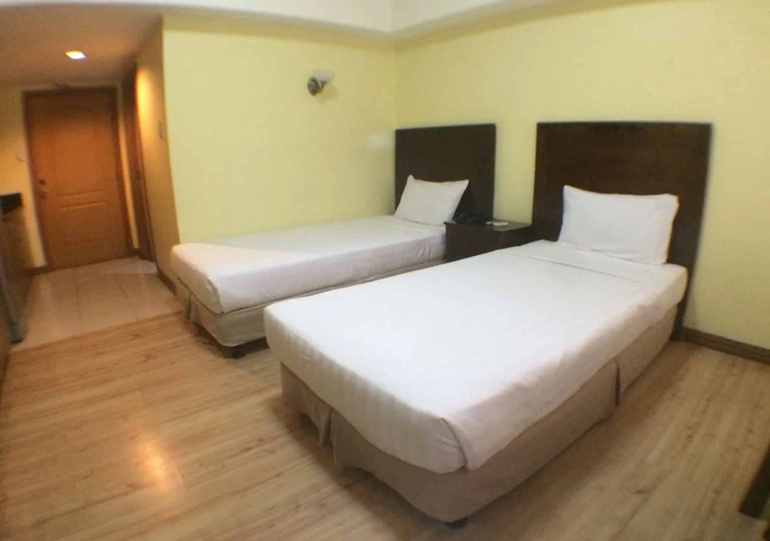 Subic Holiday Villas