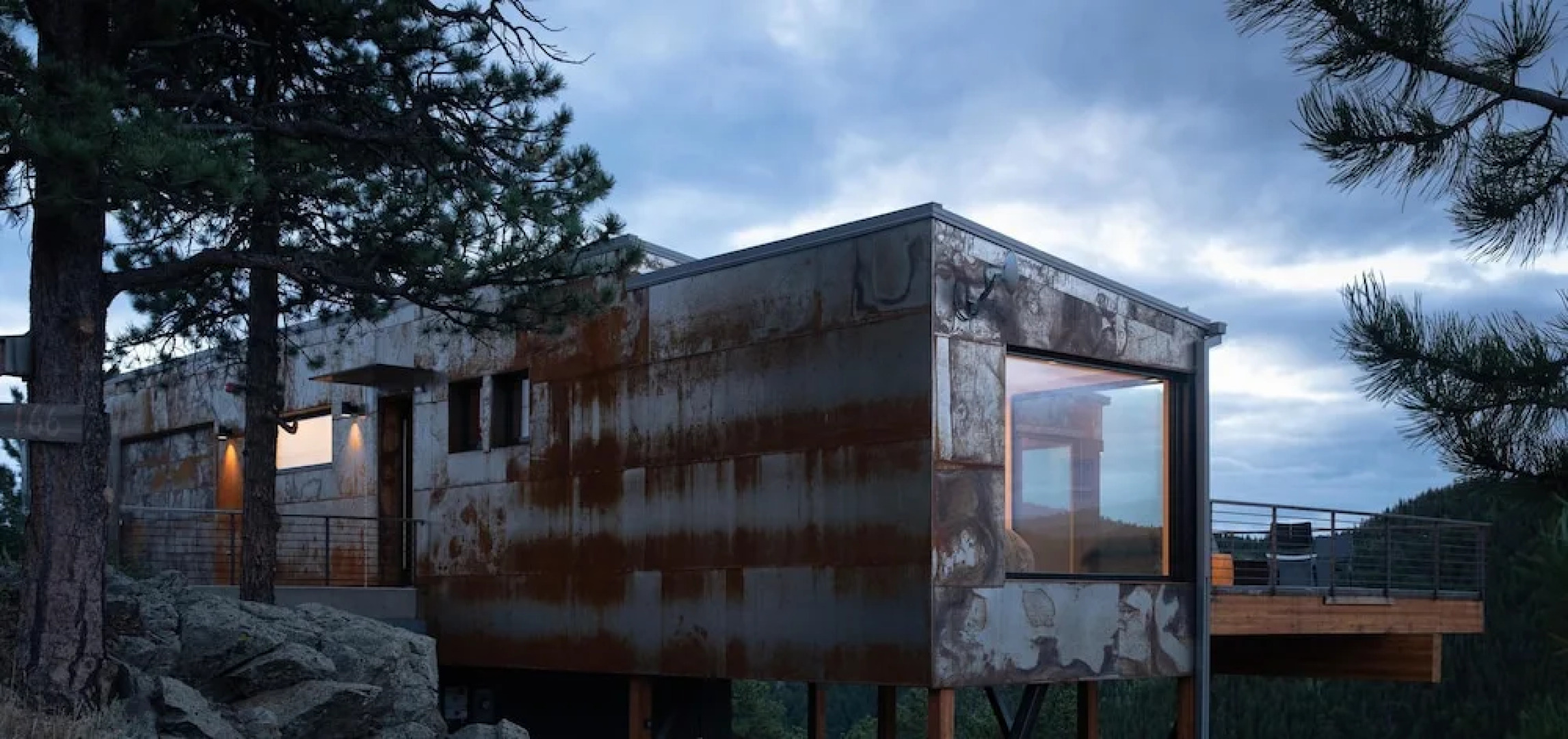 Timberline Haus 3 Bedroom Home by RedAwning