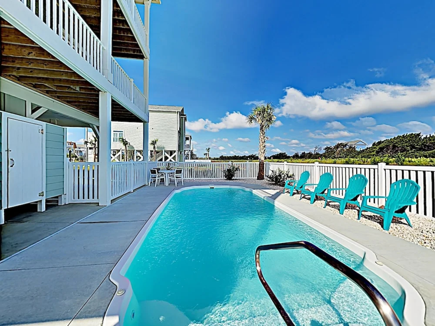 Chic Coastal W/ Pool, Ocean Views, Near Beach 4 Bedroom Home