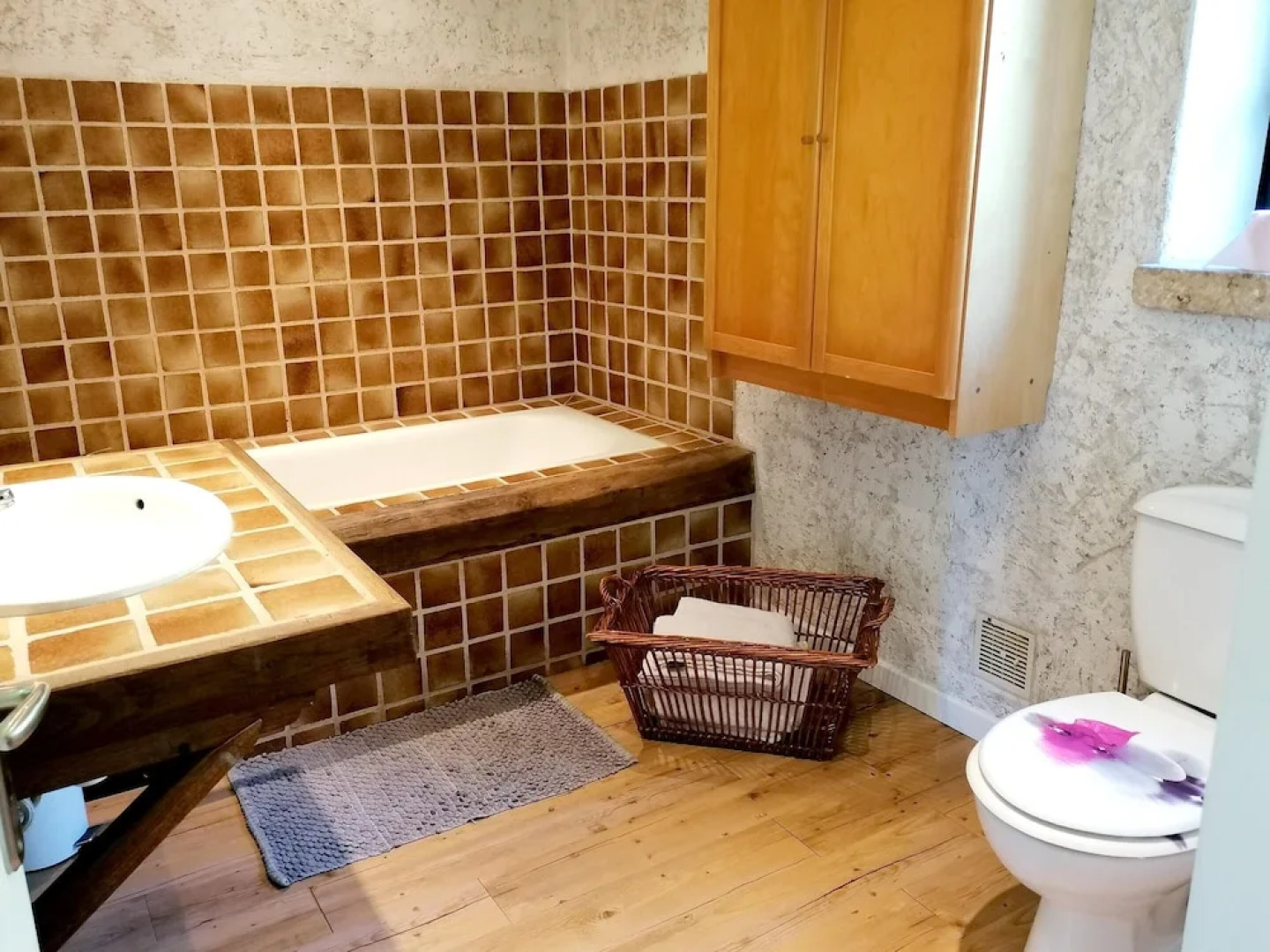 House With 2 Bedrooms in Sainte-geneviève-lès-gasny, With Enclosed Garden and Wifi