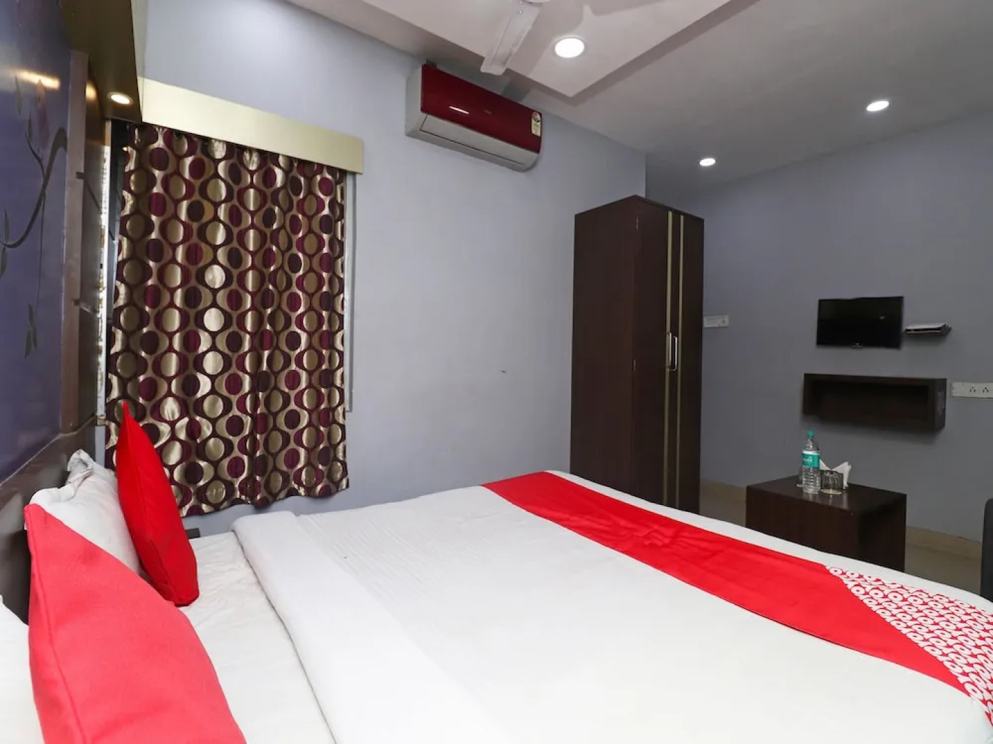 New Hotel Shivam by OYO Rooms