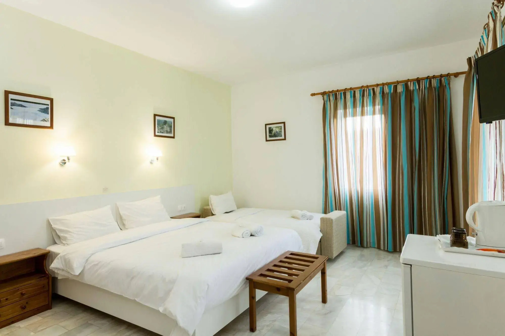 Revekka Rooms