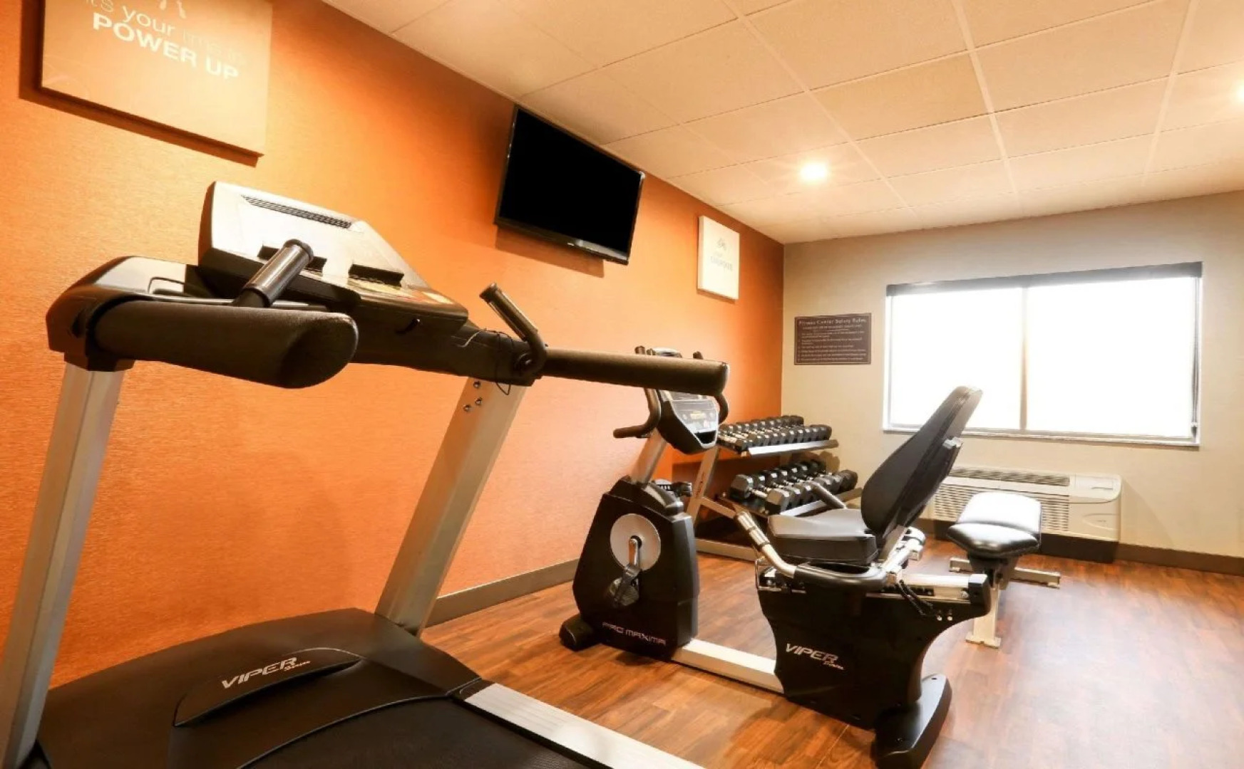 Comfort Inn & Suites Leeds I-20