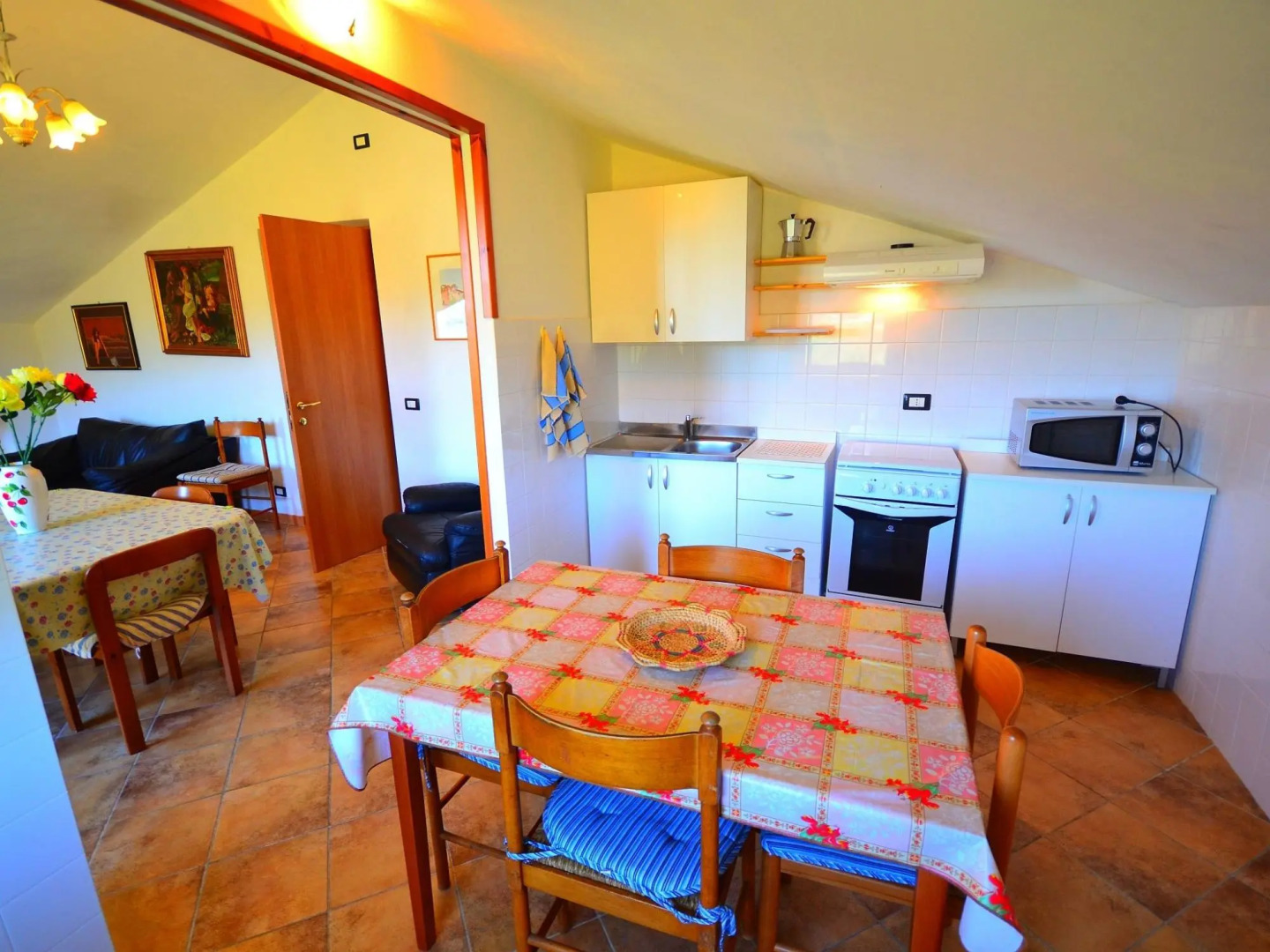 Stunning Cottage in Sesta Godano with Balcony