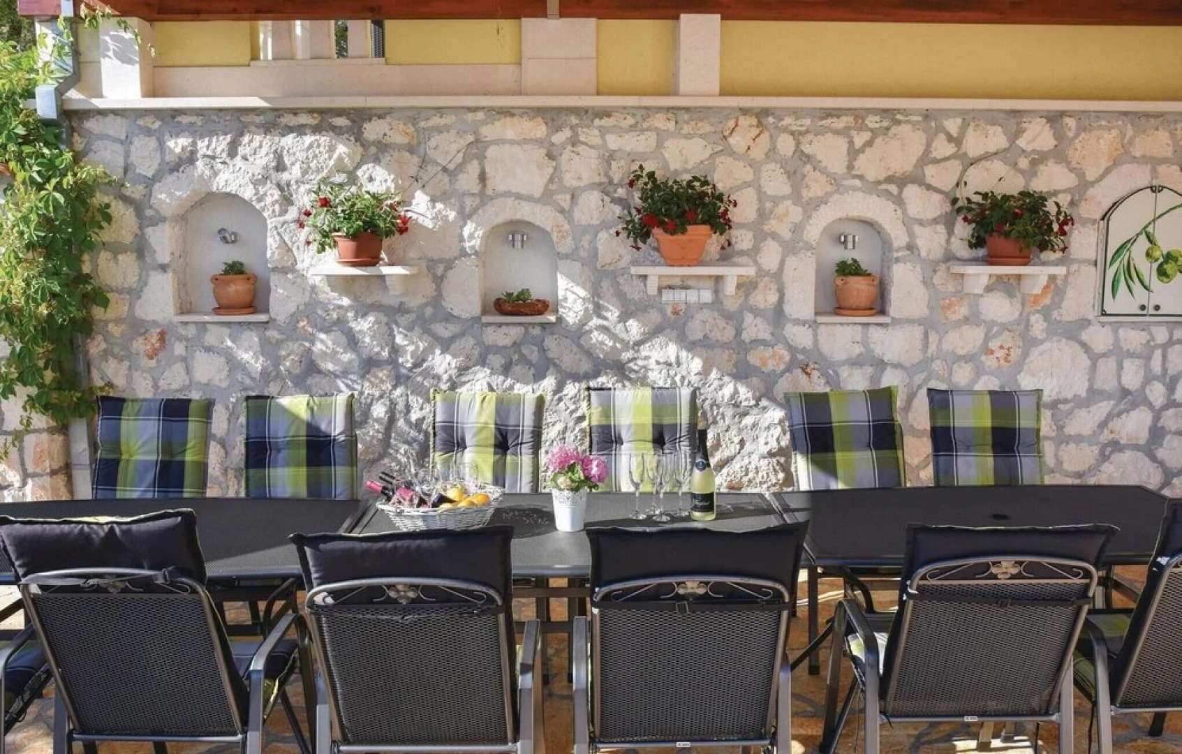 Amazing Home in Razanj With Sauna, Wifi and 6 Bedrooms