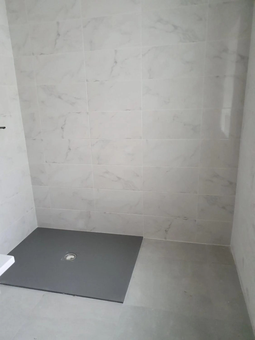Luxury 6 Bedroom Spiddal Villa, Jacuzzi, Balcony