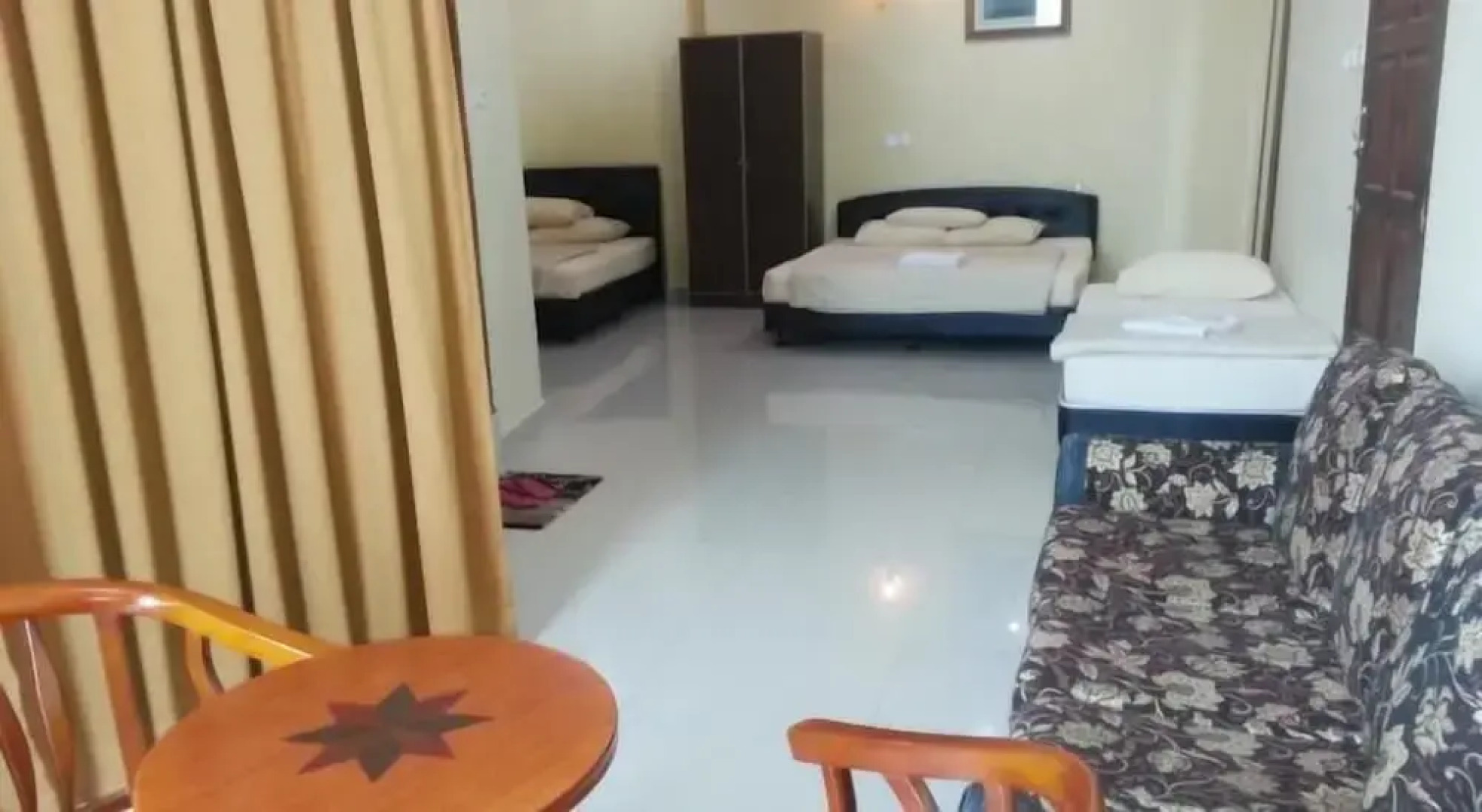 Casavilla Travellers Lodge