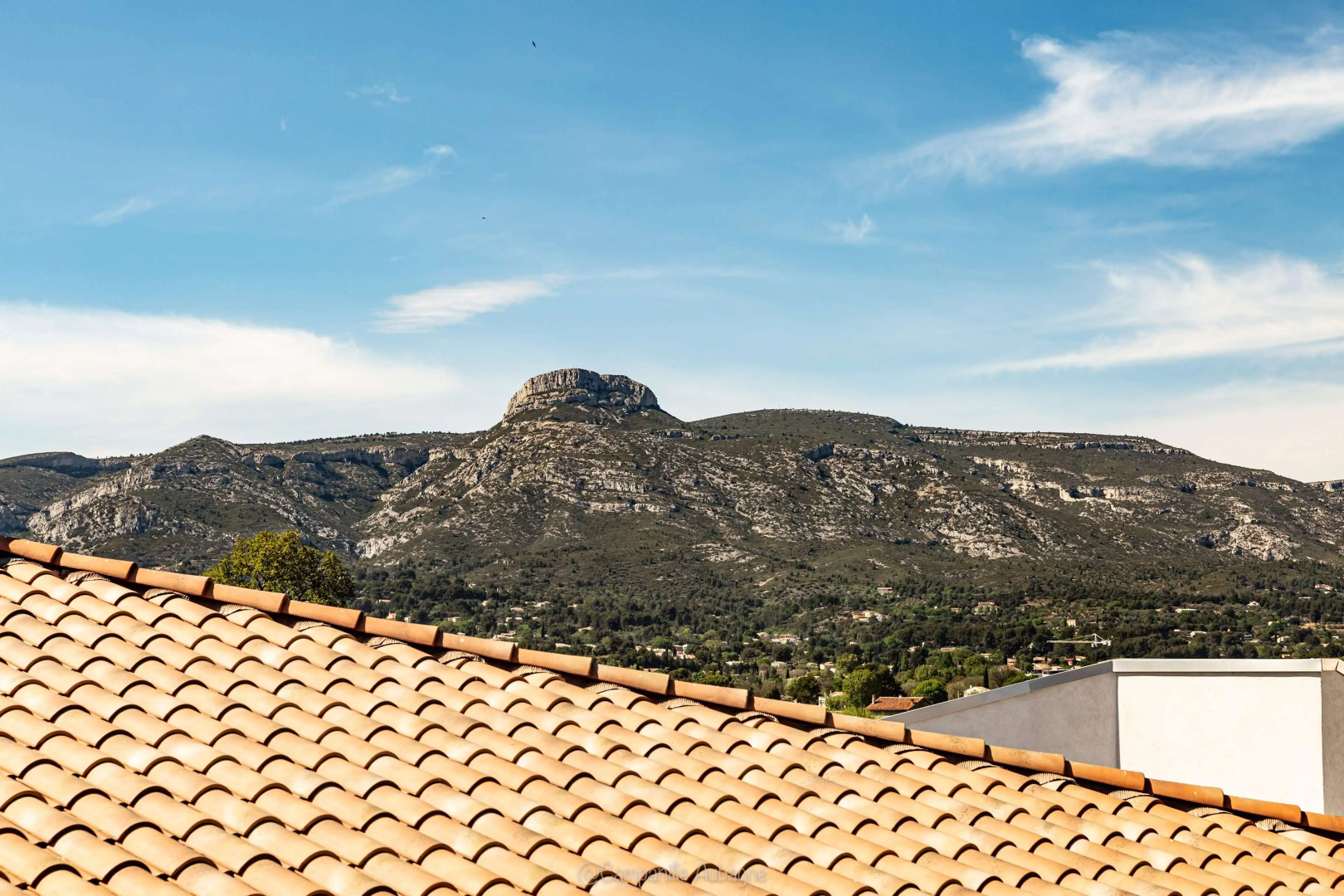 CAMPANILE MARSEILLE EST - Aubagne
