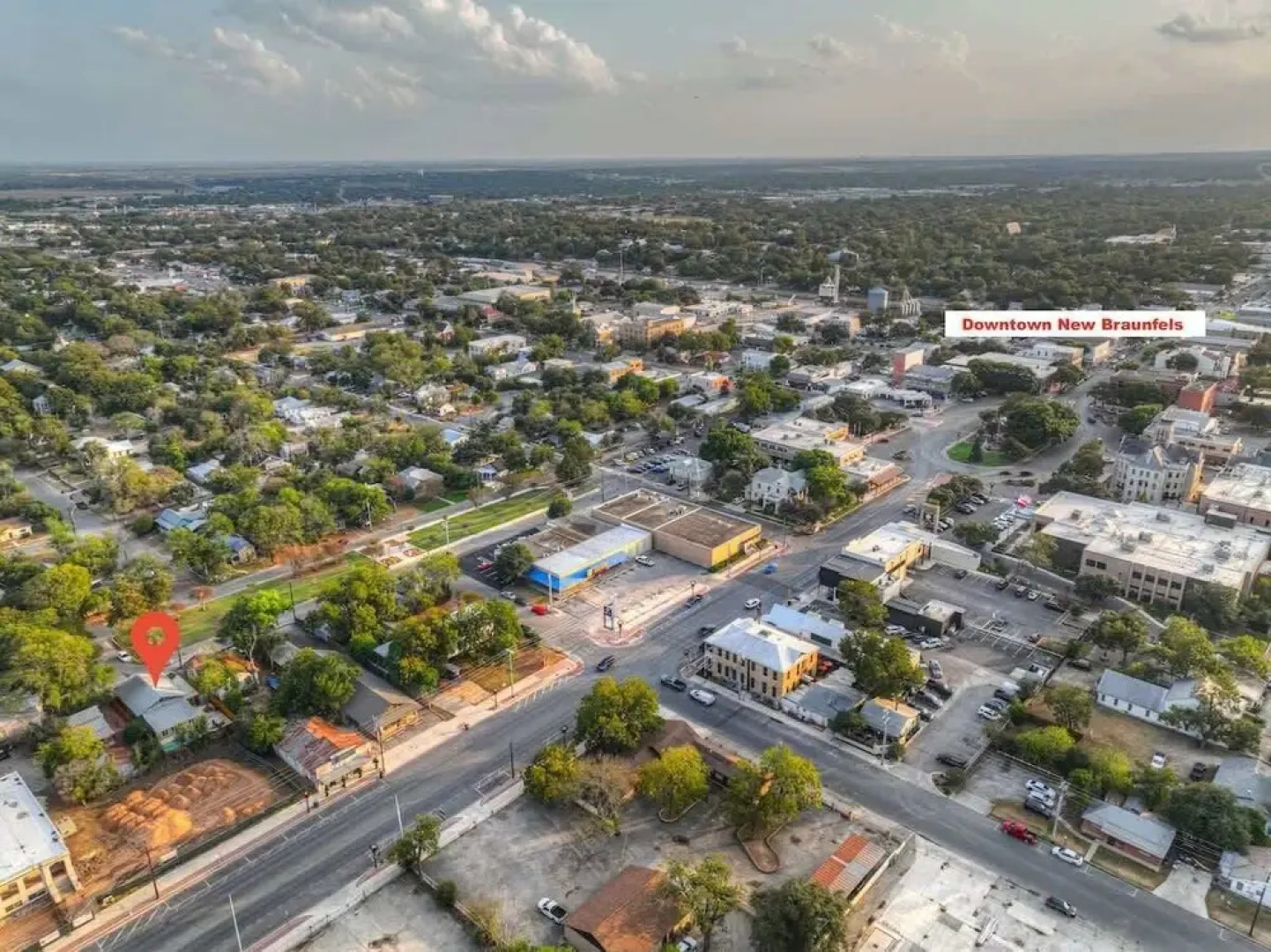 Tolle Haus: W/pool & Firepit-walk to Schlitterbahn, Comal Chutes & Downtown!