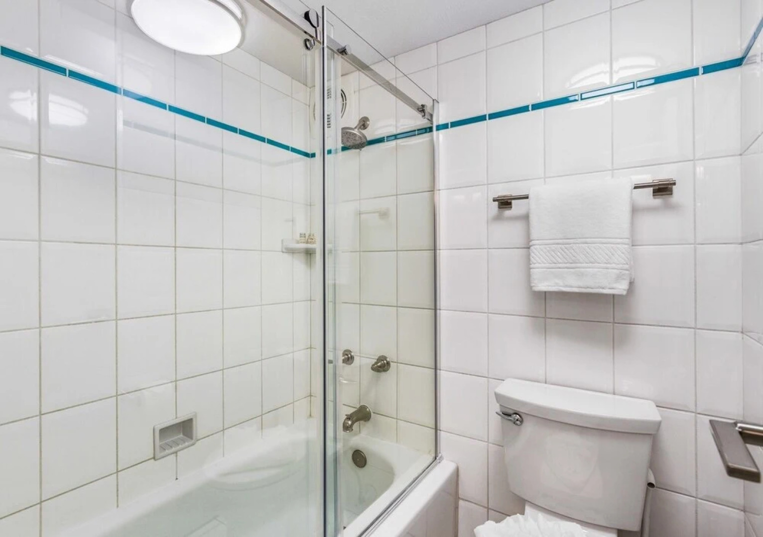 Royal Kahana 511 2bd/2.5ba 2 Bedroom Condo by Redawning