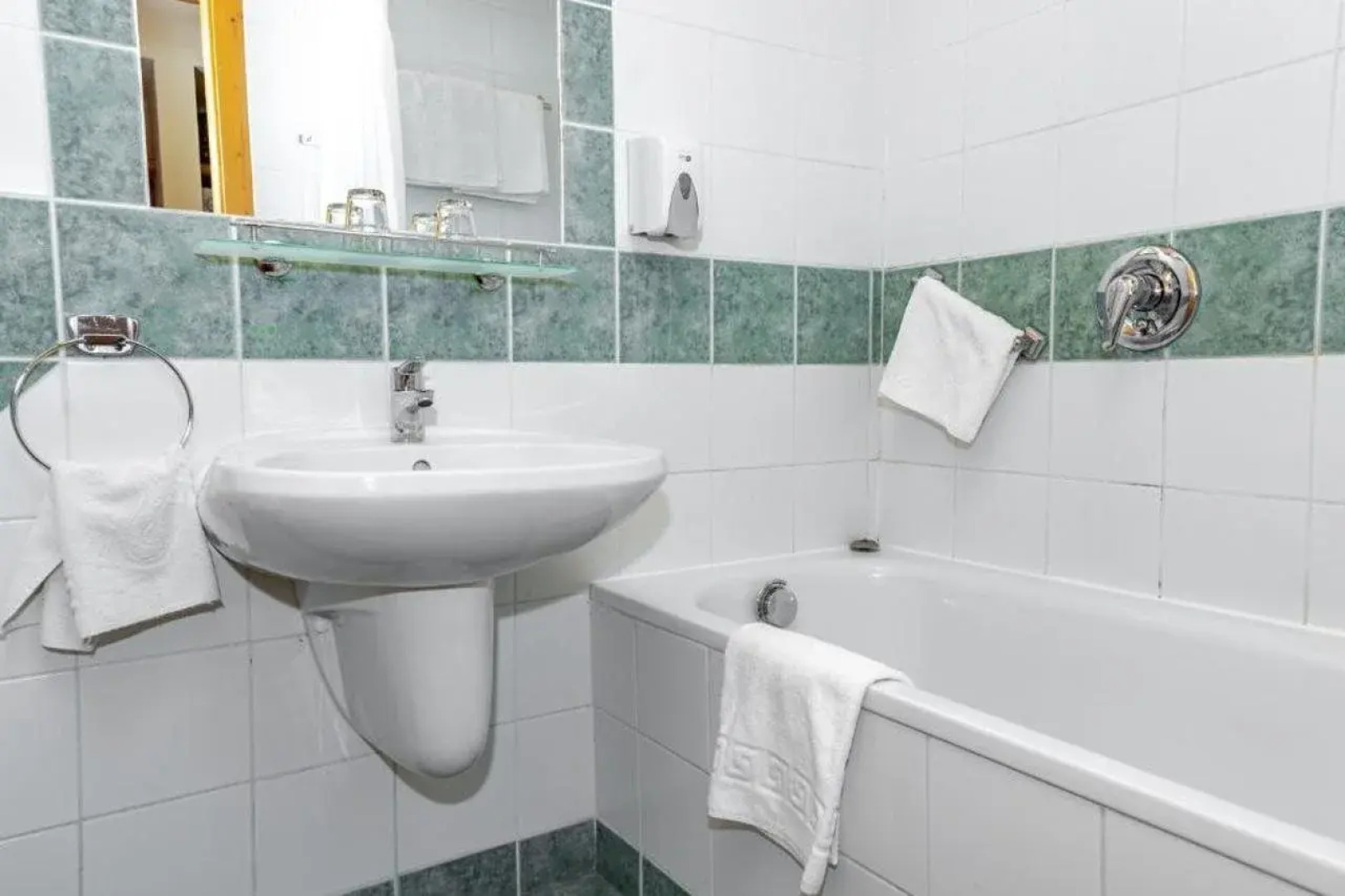 Petnehazy Club Hotel Superior