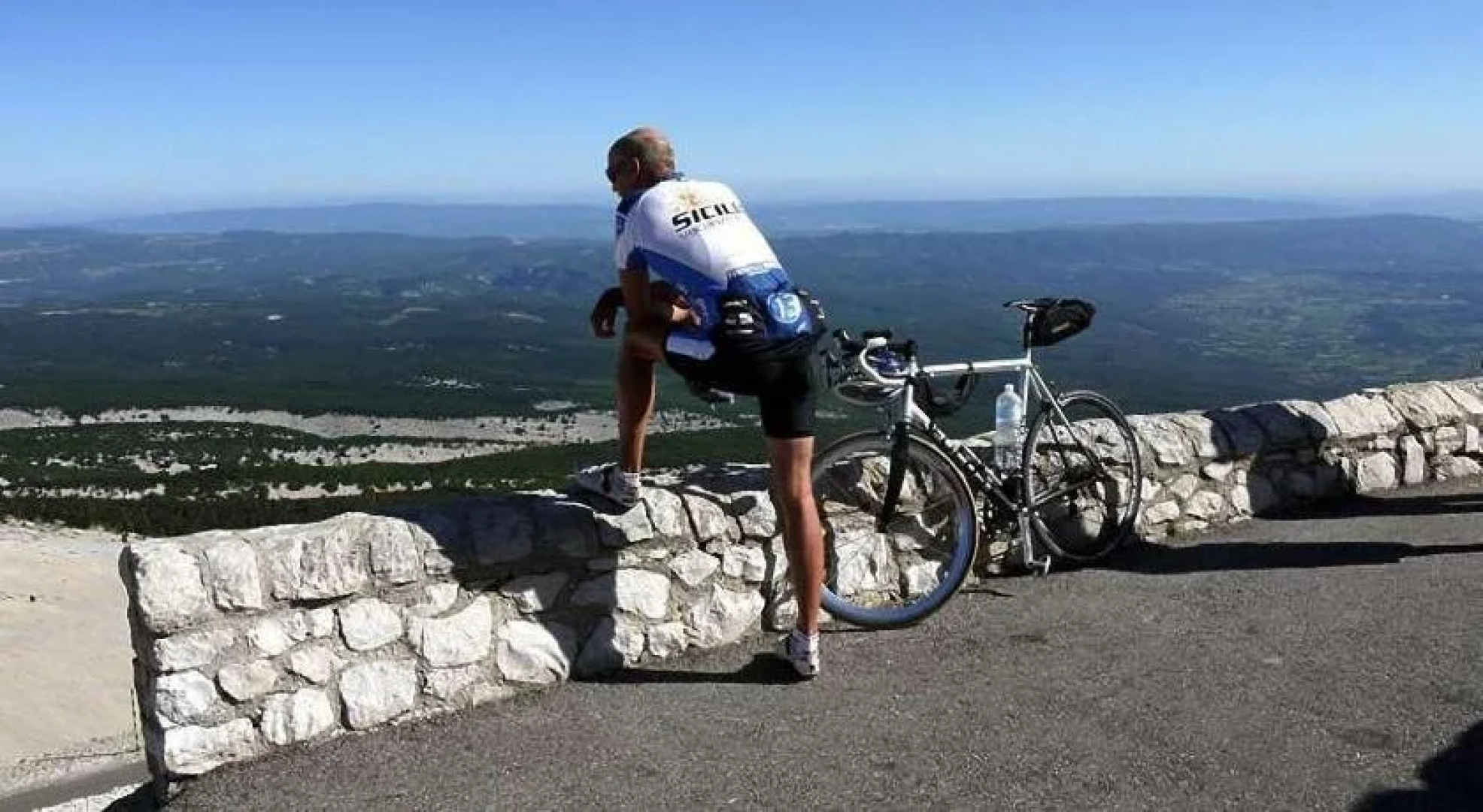 Les Maquinols Estate