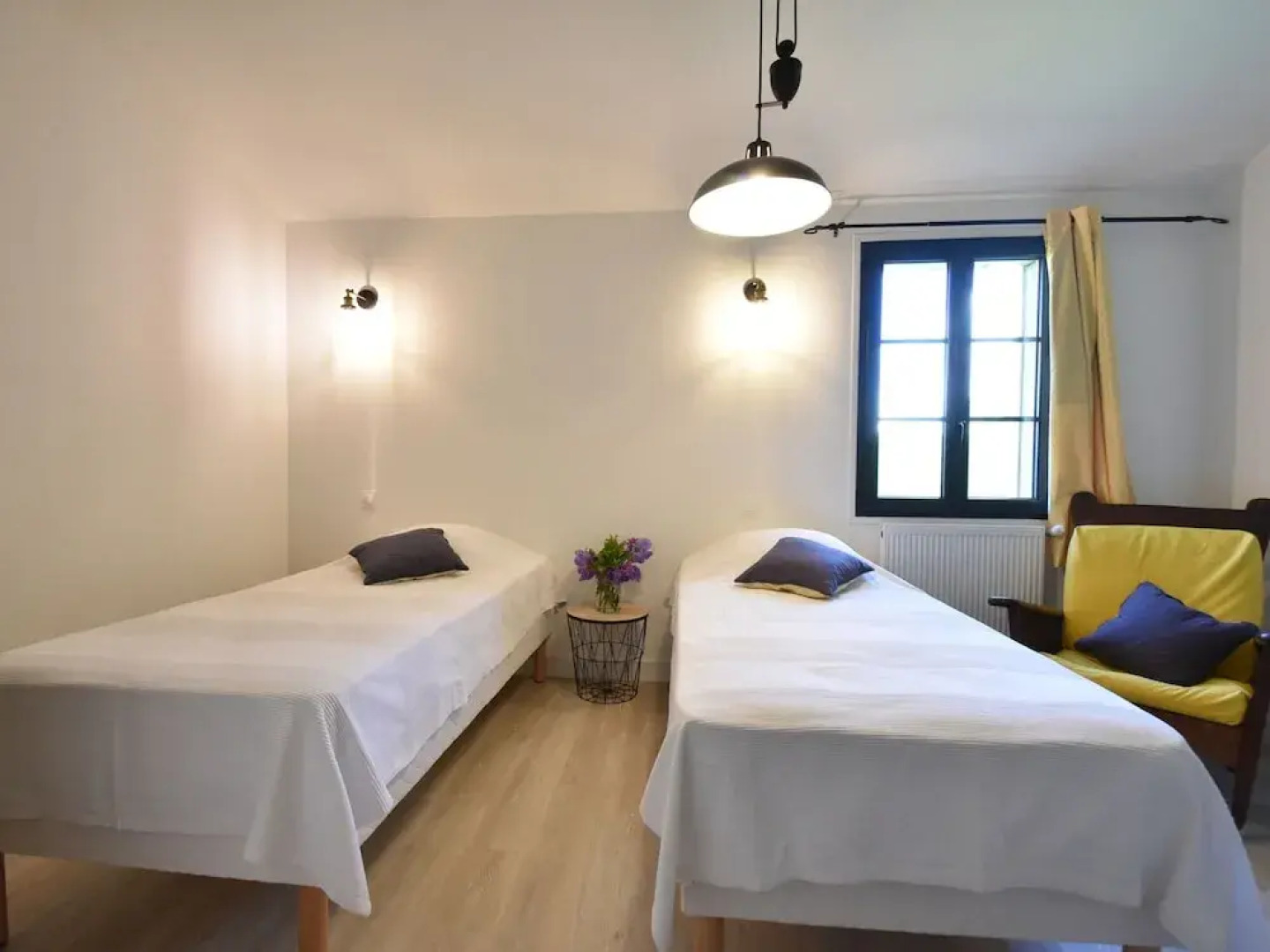 Pleasant Cottage in Asnieres With Terrace