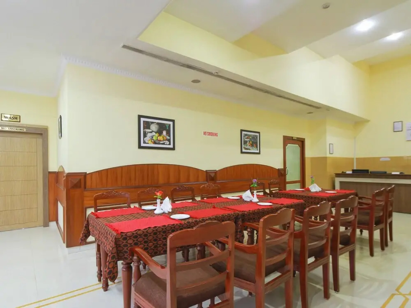 OYO 28567 Krishna Holiday Village