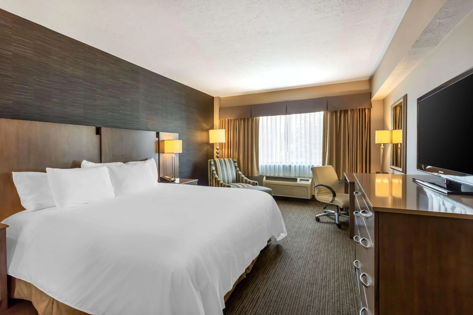 Best Western Plus CottonTree Inn