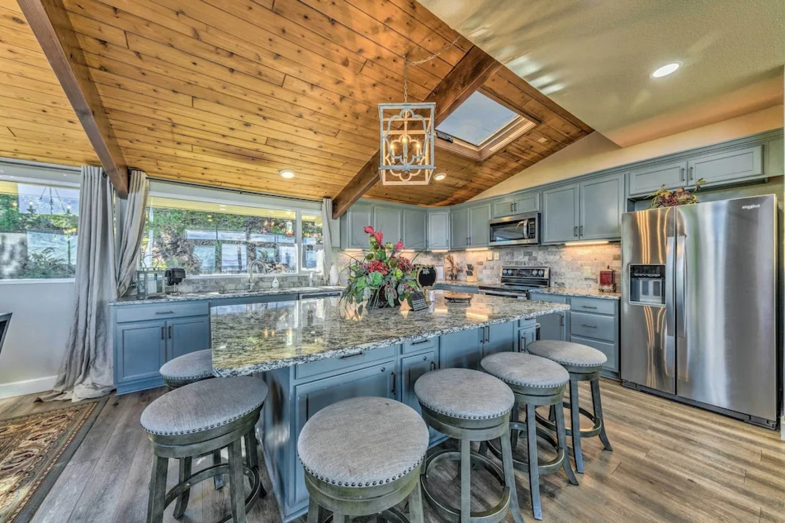 Serene Alto Cabin w/ Mountain Views & Fire Pit!