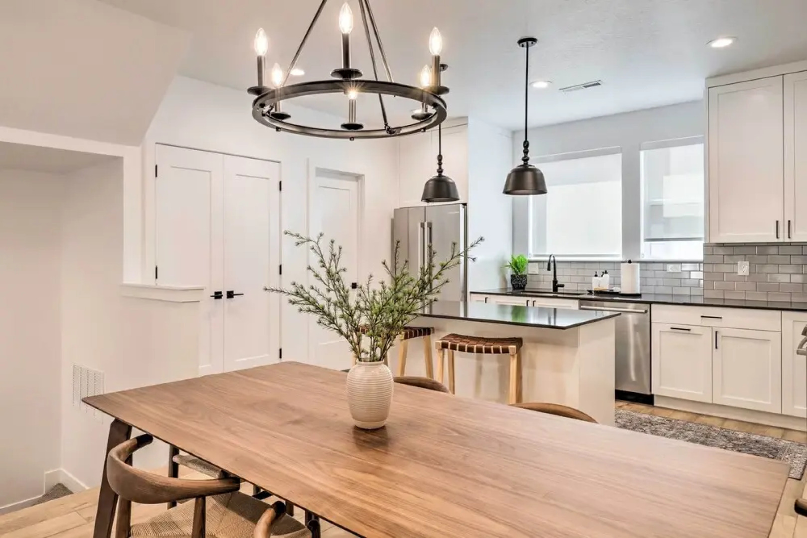 Modern-chic Provo Townhome 1 Mi to BYU Campus