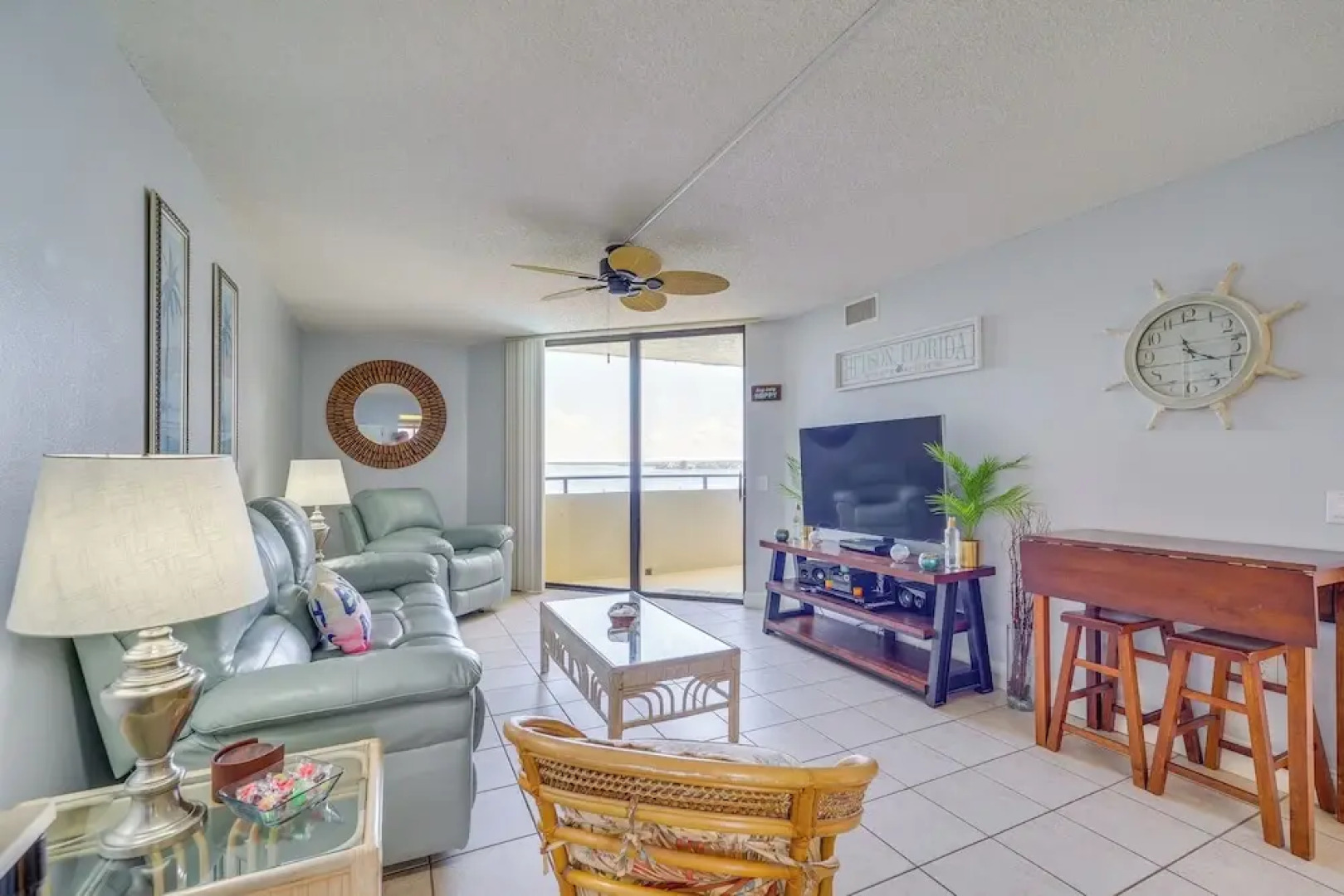 Waterfront Hudson Condo w/ Pool & Beach Access