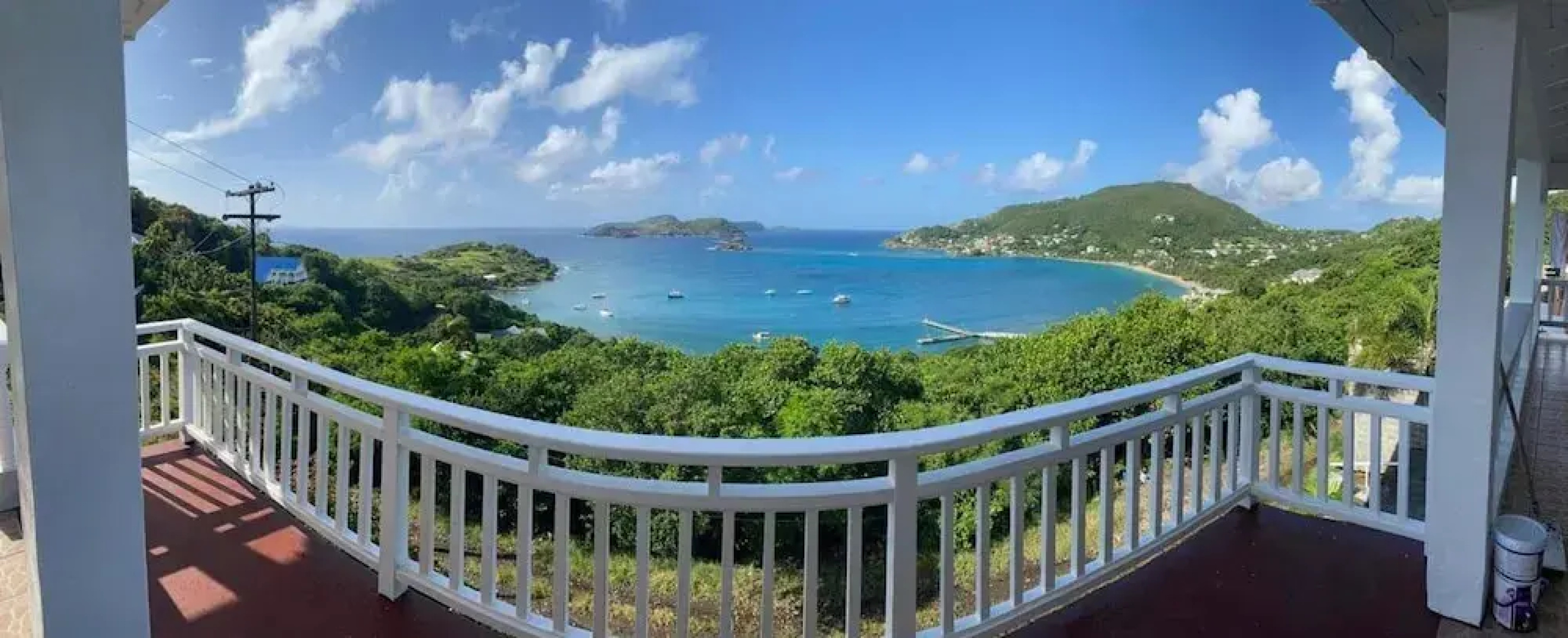 Stunning 3 Bed Villa, Balcony & Sea View