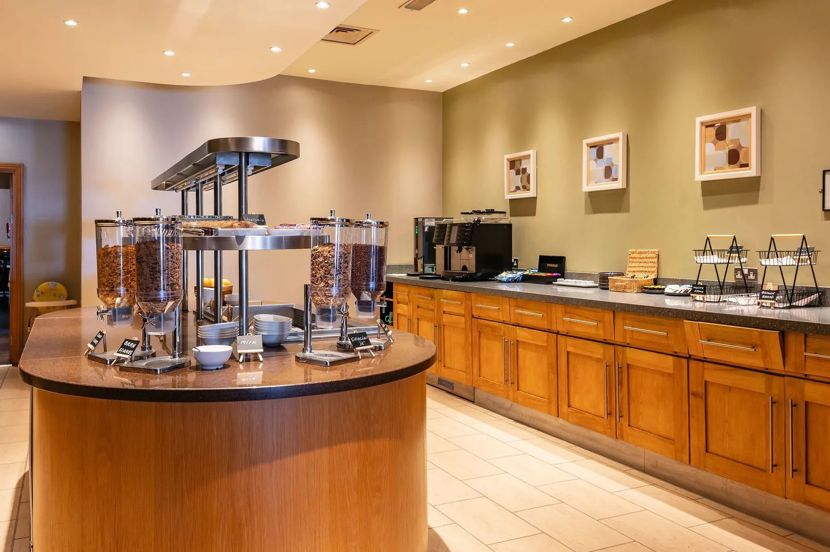 Premier Inn Peterborough (A1(M)J16)