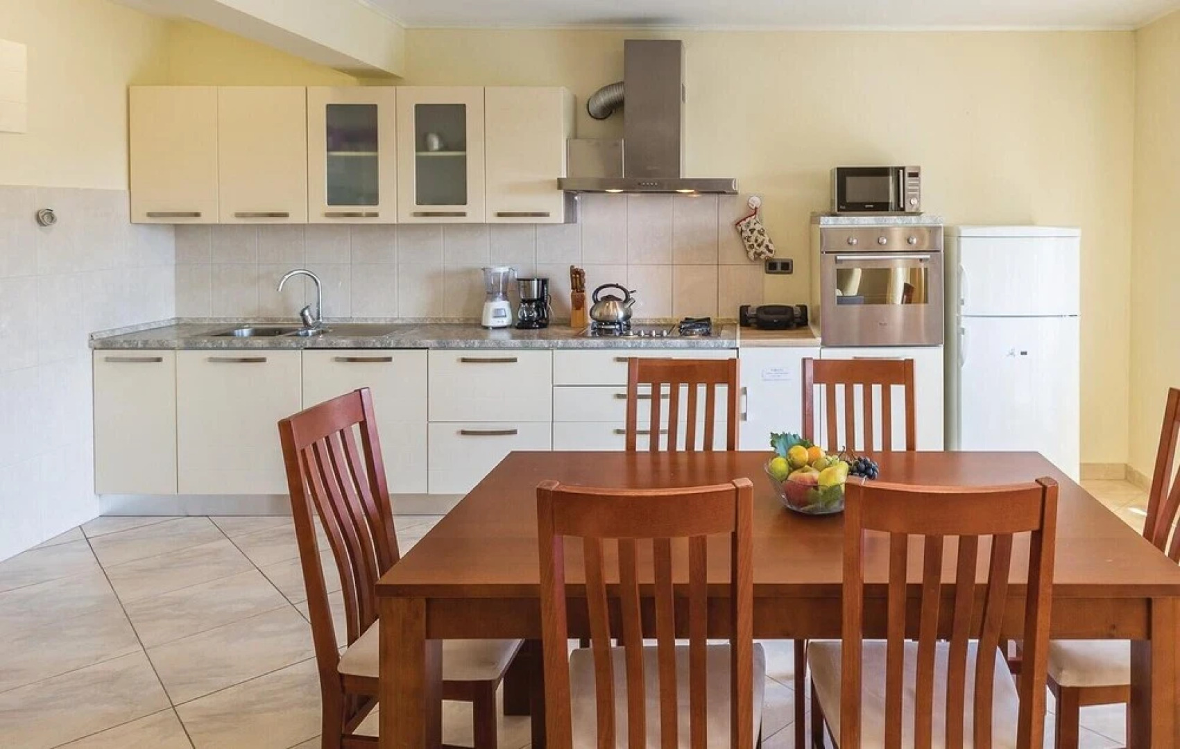 Beautiful Home in Ploce With Wifi and 2 Bedrooms