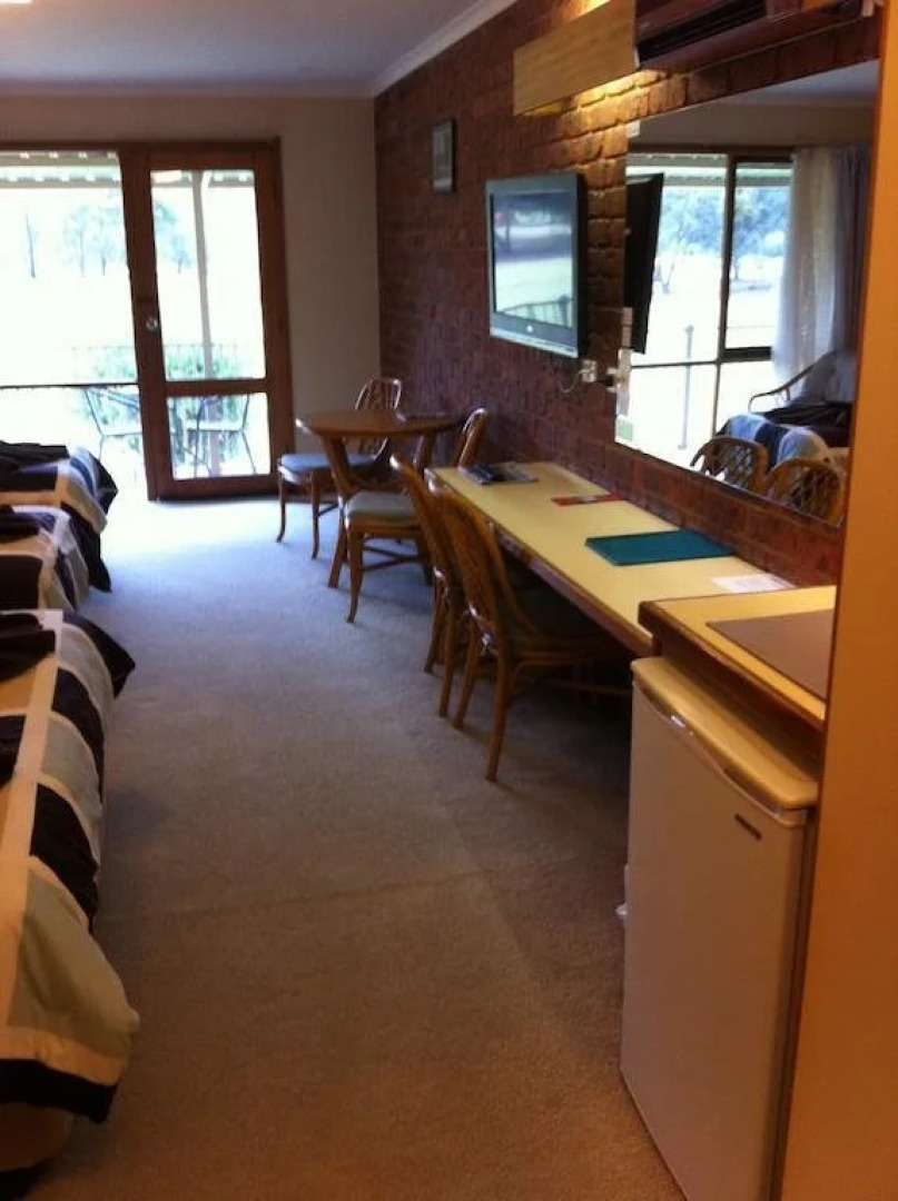 Tooleybuc Club Motor Inn