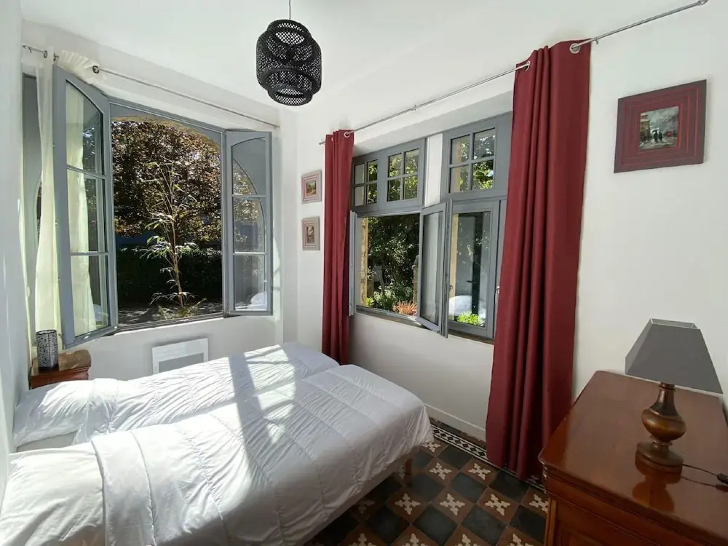 Holiday Home in Kerfany Near Beaches & Trails