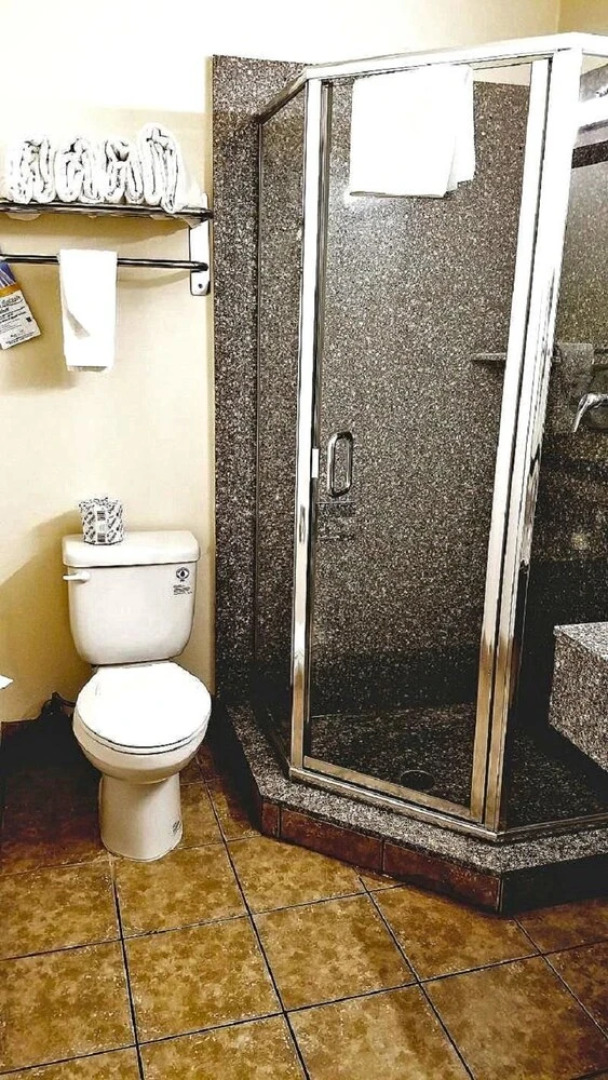 Americas Best Value Inn & Suites Escondido