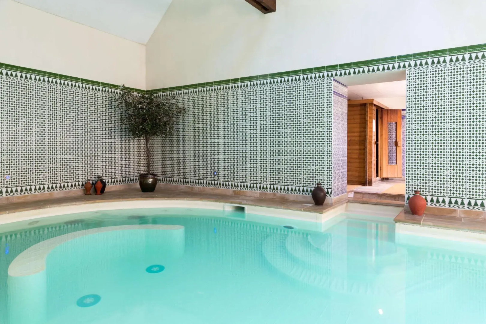 Hôtel & Spa du Domaine des Thômeaux, The Originals Relais