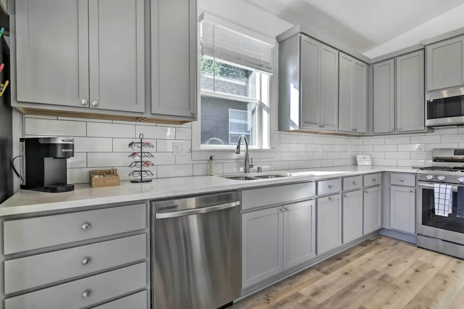 Stunning Stevenson Retreat w/ Mountain Views!