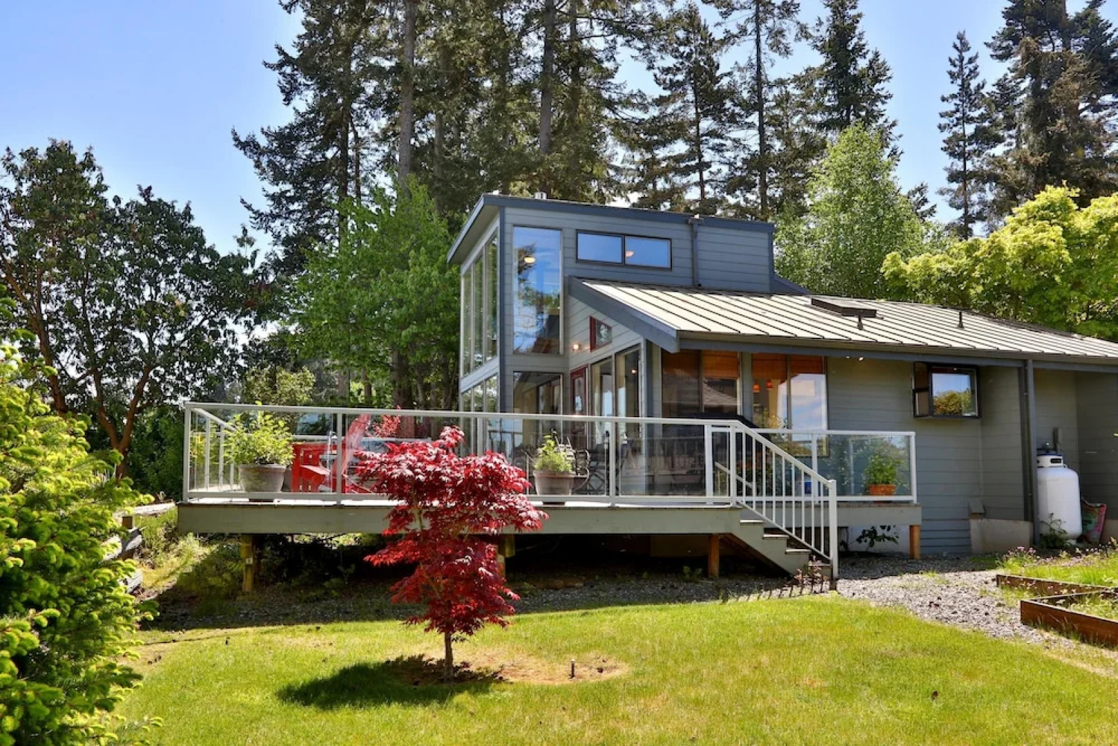Days and Waves Beachhouse