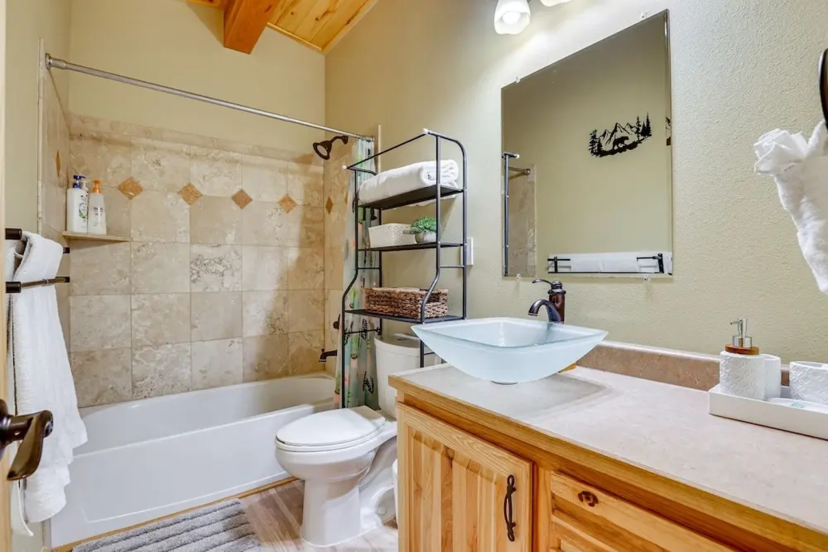 2023010592 Fairplay Home w/ Hot Tub & Fireplace!