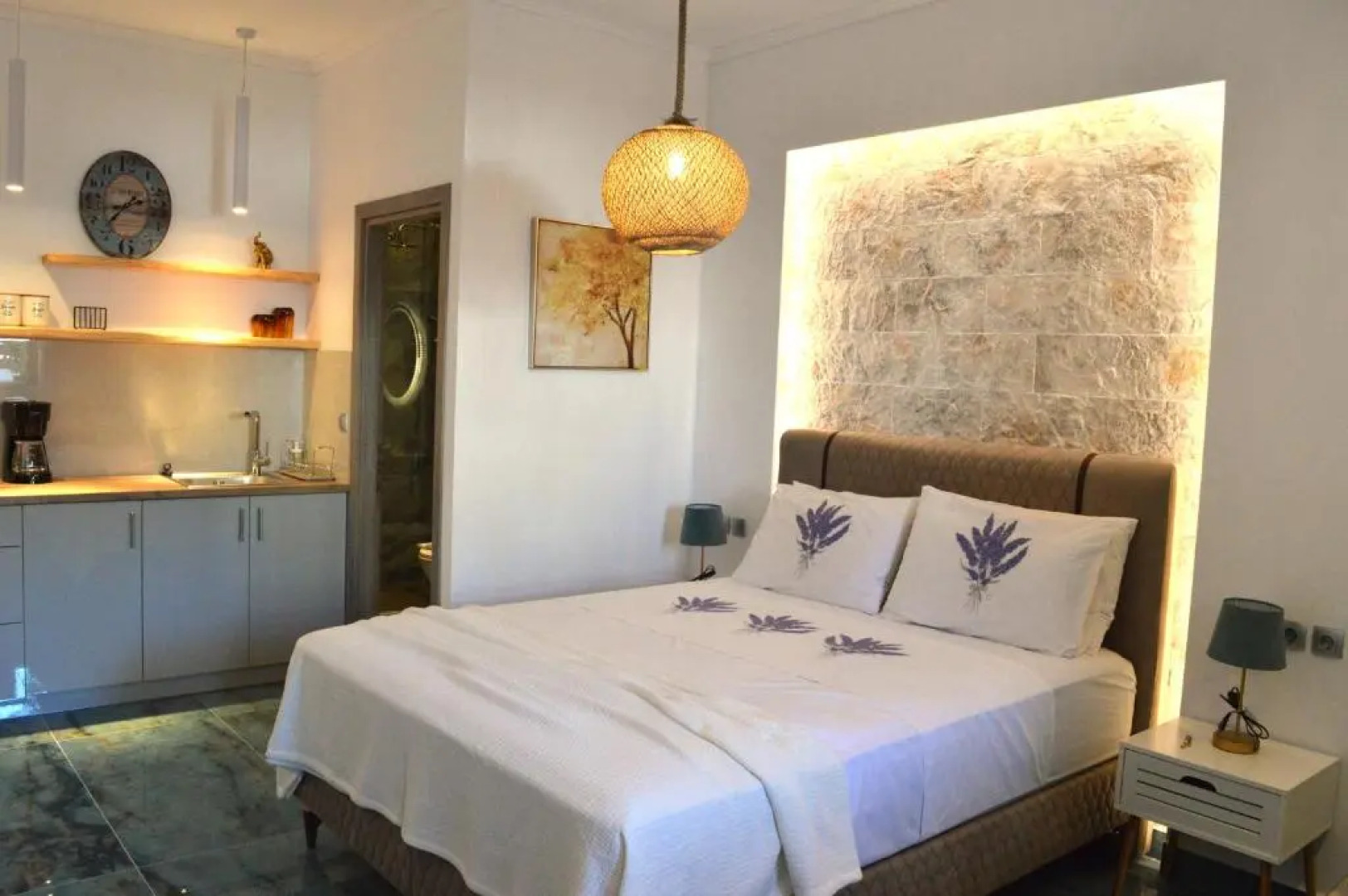 Golden Mile STUDIO-APARTMENT