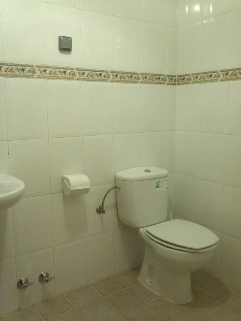 House With 9 Bedrooms in Navaluenga, With Wonderful Lake View and Encl