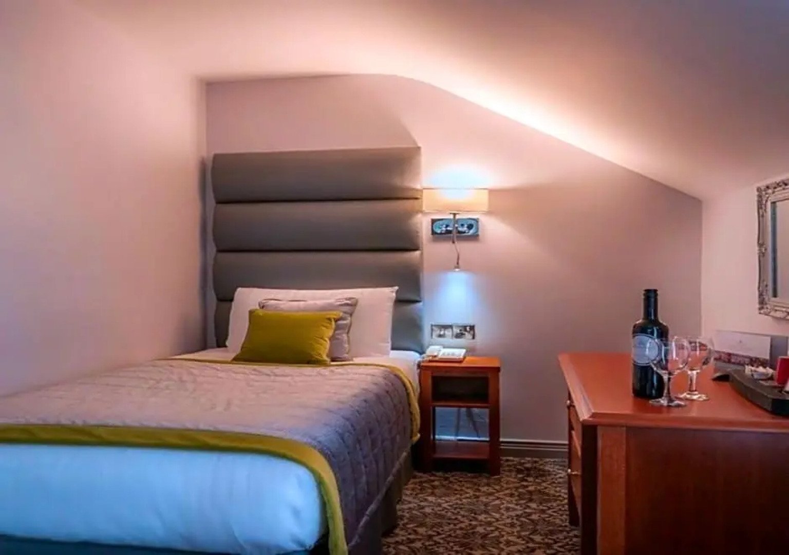 Lake Of Shadows Hotel