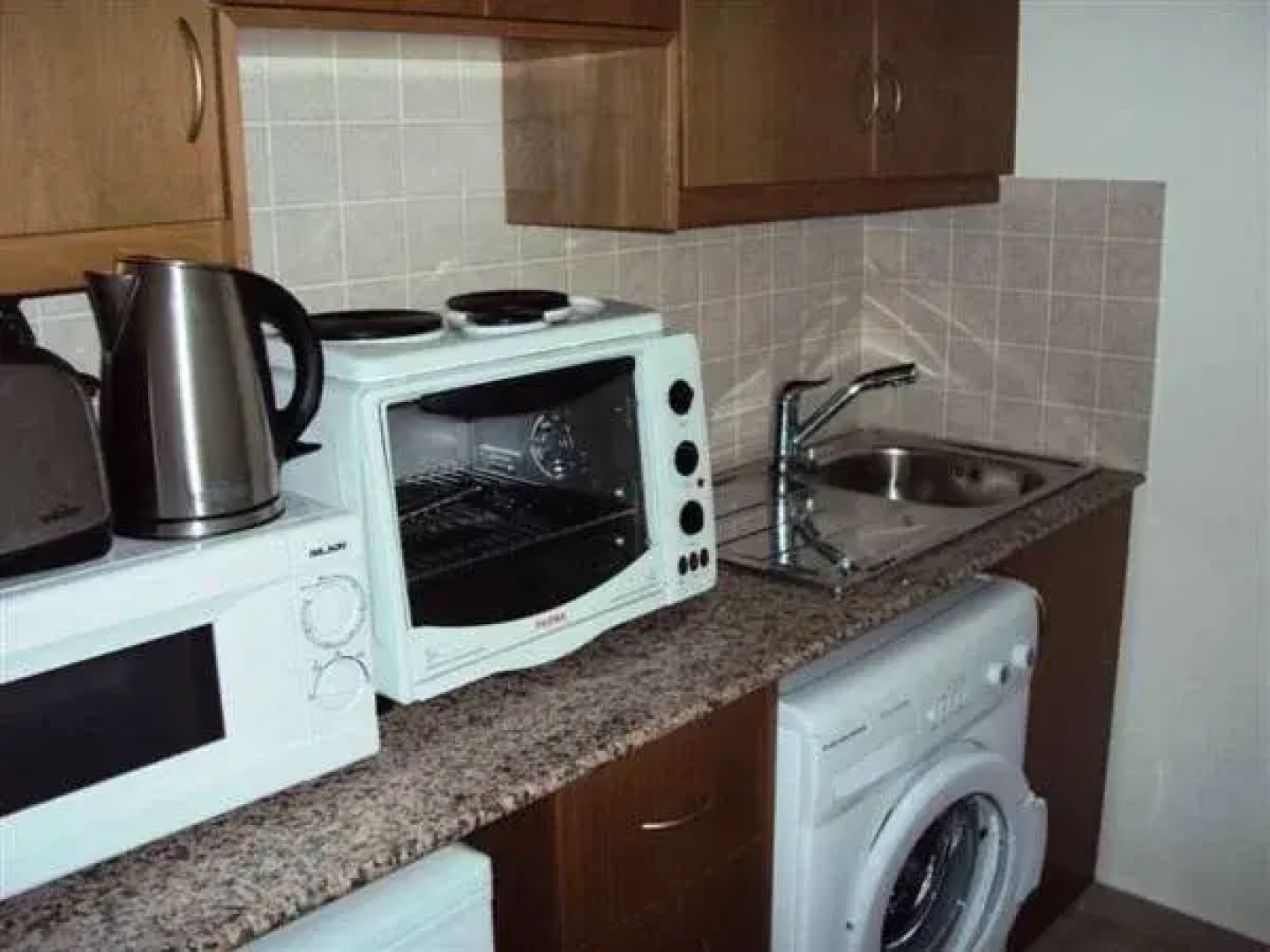 Paschali Hills Apartments